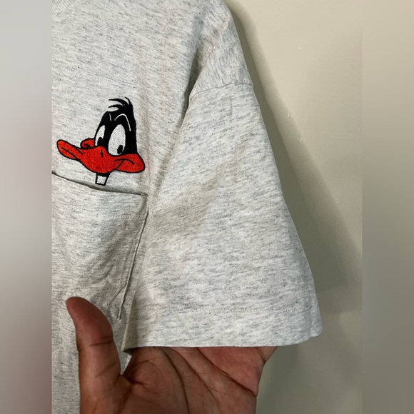 Vintage 90s Daffy Duck Embroidered Single Stitch T Shirt Size L *FLAWS* - Picture 4 of 9